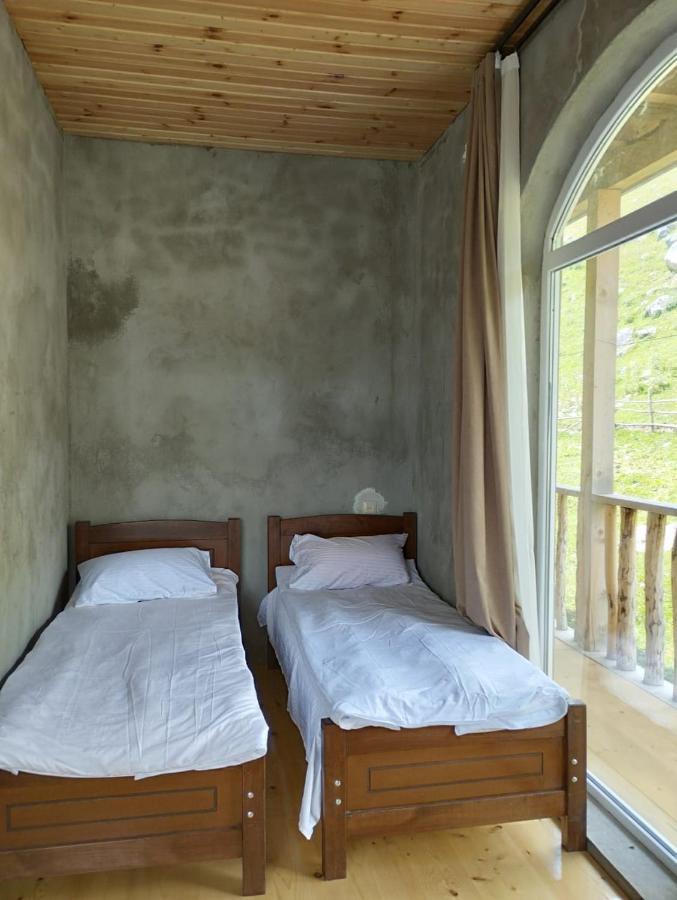 Guesthouse Ellie- Elisabeth Adishi Екстер'єр фото