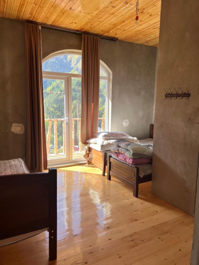 Guesthouse Ellie- Elisabeth Adishi Екстер'єр фото